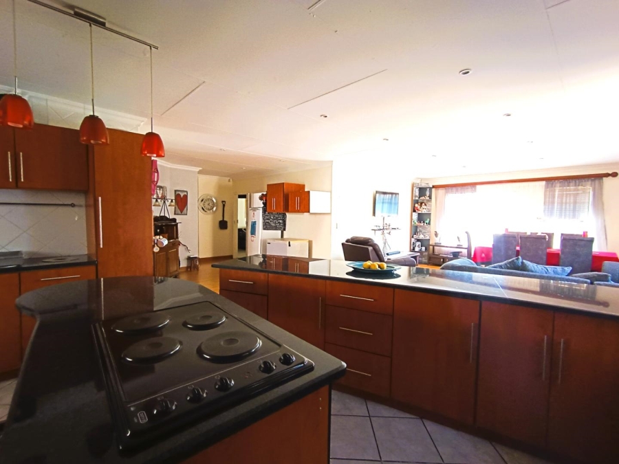 3 Bedroom Property for Sale in Pellissier Free State